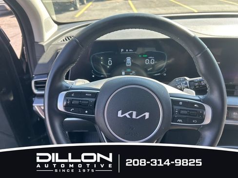 Certified 2025 Kia Sportage EX w/ EX Premium Package AWD/4WD image 3