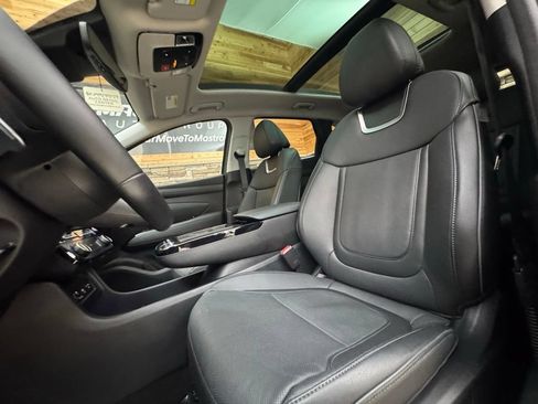 Certified 2025 Hyundai Tucson Limited AWD/4WD image 31