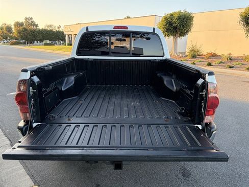 Used 2008 Toyota Tacoma PreRunner RWD image 6