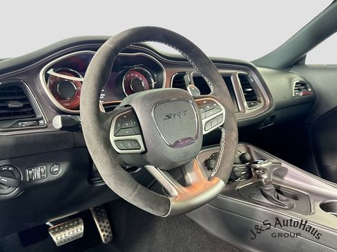 Used 2023 Dodge Challenger SRT Hellcat RWD image 9