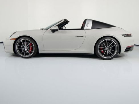 Certified 2022 Porsche 911 Targa 4S image 7