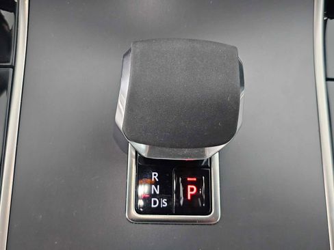 Used 2024 Land Rover Range Rover Velar Dynamic SE AWD/4WD image 30