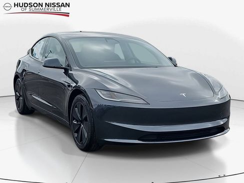 Used 2024 Tesla Model 3 Standard Range image 1