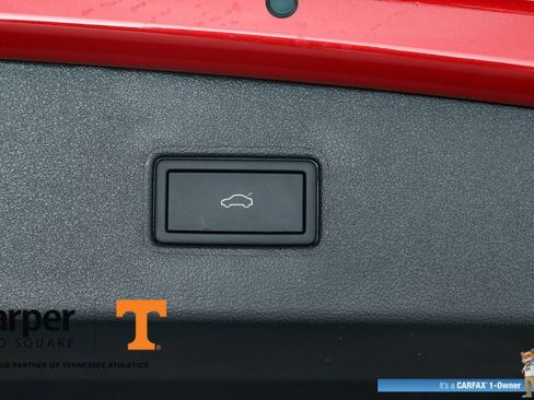 Used 2024 Volkswagen Tiguan SEL R-Line image 31