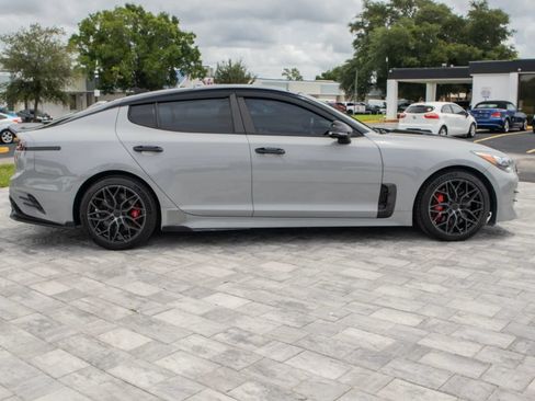 Used 2018 Kia Stinger GT1 AWD/4WD image 9
