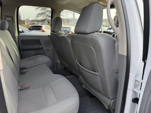 Used 2007 Dodge Ram 1500 Truck SLT image 14