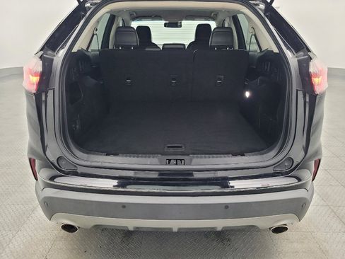 Used 2020 Ford Edge SEL image 29