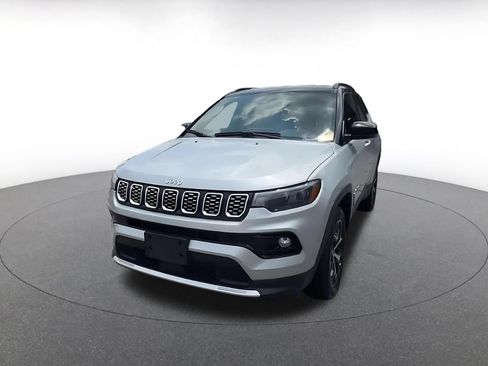 Used 2025 Jeep Compass Limited AWD/4WD image 6
