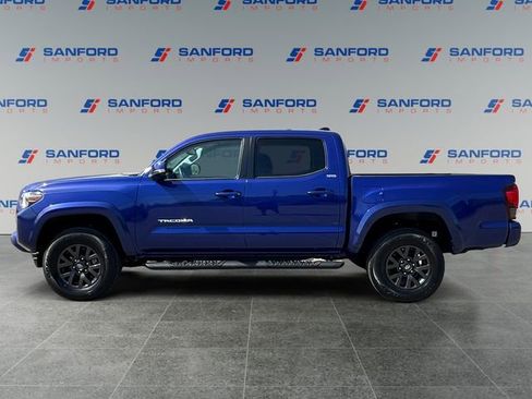 Used 2023 Toyota Tacoma SR5 w/ Technology Package AWD/4WD image 2