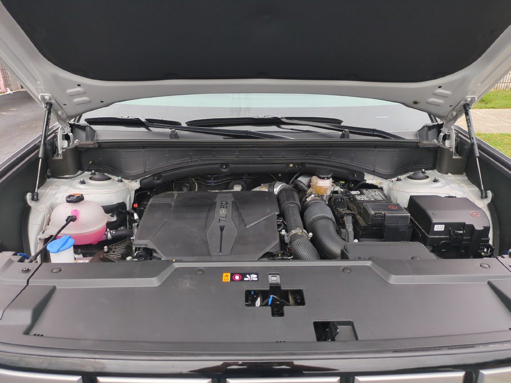 Used 2026 Hyundai Santa Fe SEL FWD image 34