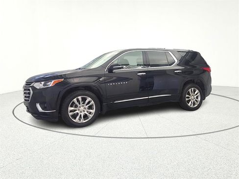 Used 2019 Chevrolet Traverse High Country image 3