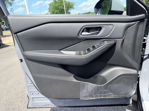 New 2026 Nissan Rogue SV AWD/4WD image 14