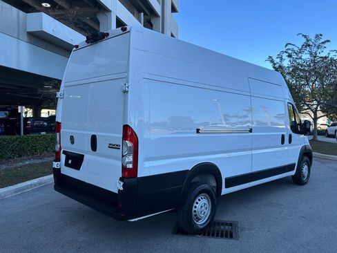 Used 2025 RAM ProMaster 3500 w/ Convenience Group FWD image 5