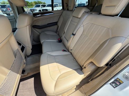 Used 2016 Mercedes-Benz GL 450 4MATIC image 16