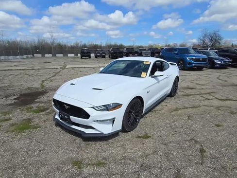 Used 2019 Ford Mustang GT Premium w/ GT Performance Package RWD image 2