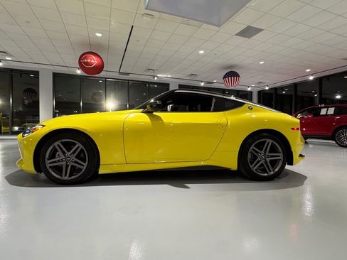 Used 2024 Nissan Z Sport w/ Floor Mat Package image 3