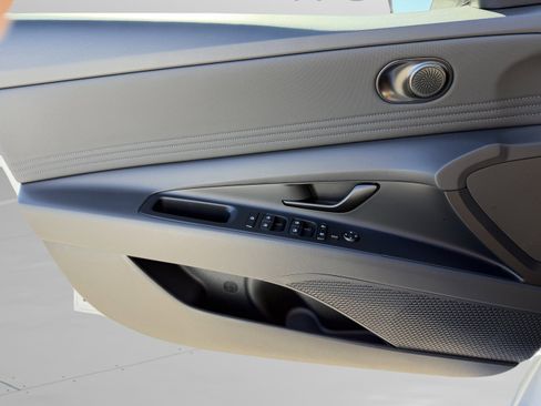 Used 2026 Hyundai Elantra Sport FWD image 21