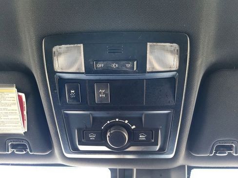 Used 2019 Toyota Tacoma TRD Off-Road image 17