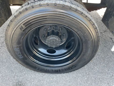 Used 2001 Ford F550 4x4 Regular Cab Super Duty image 28