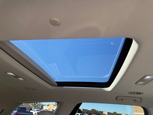 Used 2023 Buick Enclave Avenir w/ Avenir Technology Package image 29