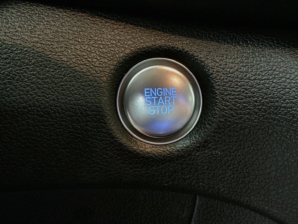 Used 2022 Hyundai Santa Fe SEL FWD image 20