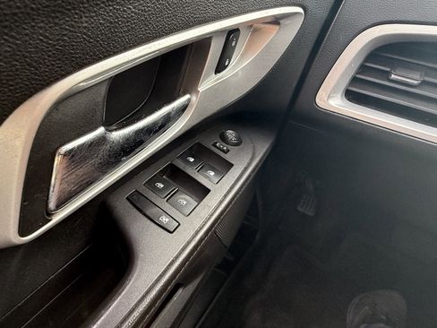 Used 2015 Chevrolet Equinox LS image 23