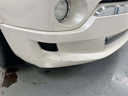 Used 2011 GMC Acadia Denali image 34