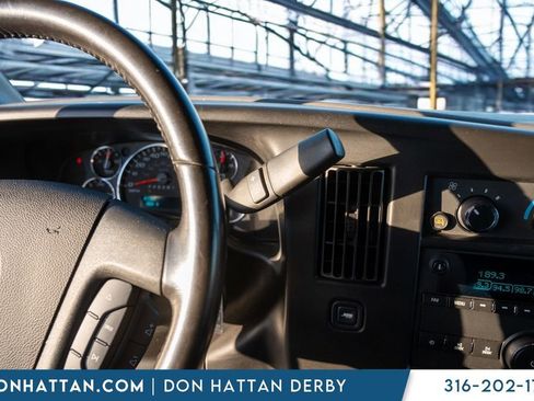 Used 2023 GMC Savana 2500 w/ Driver Convenience Package image 13