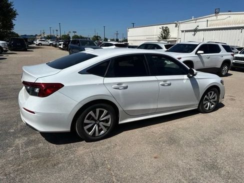 Used 2022 Honda Civic LX image 13