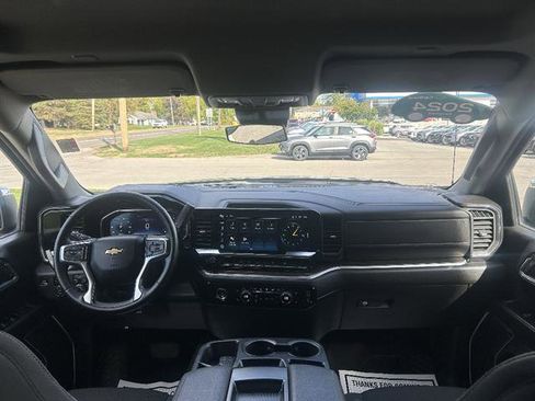 Certified 2024 Chevrolet Silverado 1500 LT AWD/4WD image 32