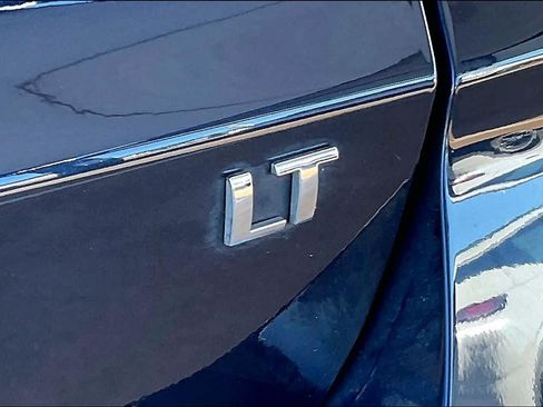 Used 2017 Chevrolet Traverse LT FWD image 11