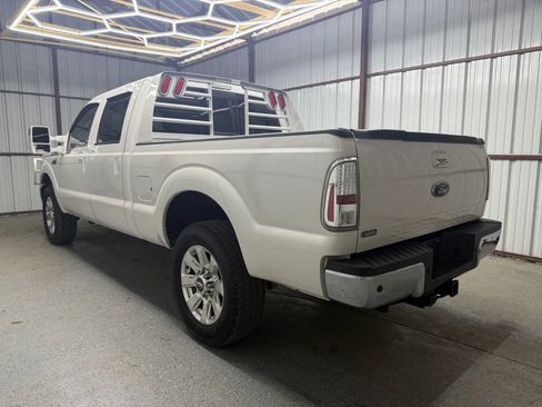 Used 2011 Ford F250 Lariat w/ Lariat Ultimate Pkg image 4