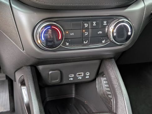 Certified 2023 Chevrolet TrailBlazer LT FWD image 8