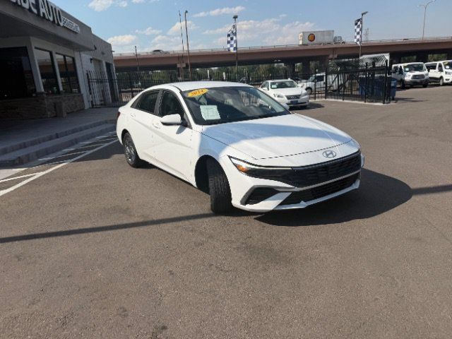Used 2024 Hyundai Elantra SEL FWD image 25