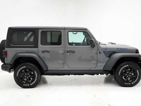 Used 2023 Jeep Wrangler Unlimited w/ Cold Weather Group image 3