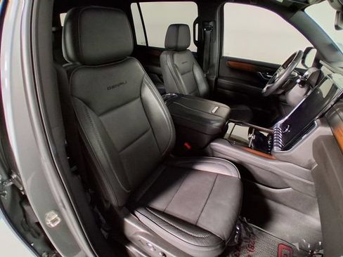 Certified 2025 GMC Yukon XL Denali RWD image 15
