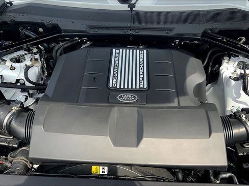 Used 2025 Land Rover Defender 130 V8 image 17