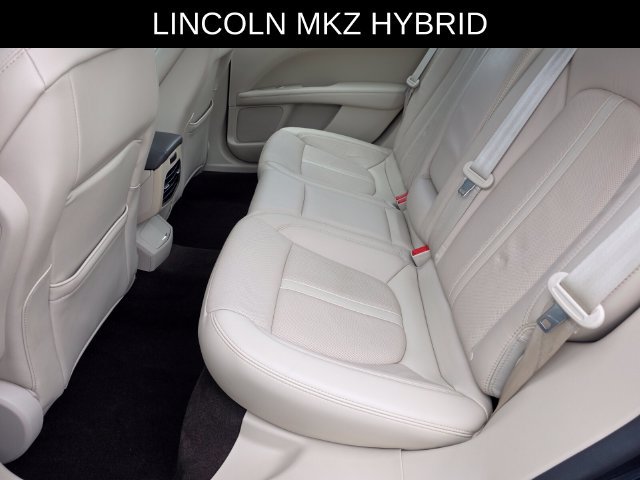 Used 2020 Lincoln MKZ Reserve w/ Elements Package FWD image 17