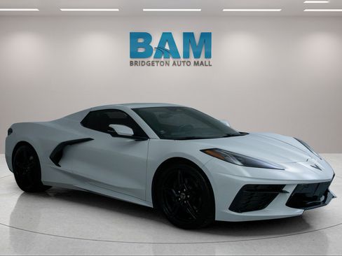 Used 2025 Chevrolet Corvette Stingray Convertible w/ 1LT RWD image 1