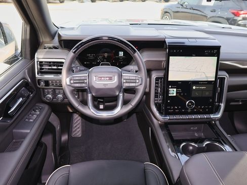 New 2026 GMC Yukon XL Elevation image 18