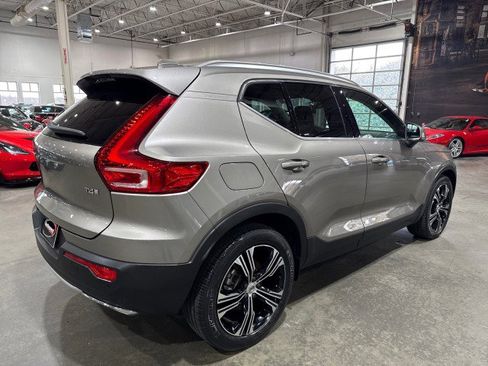 Used 2020 Volvo XC40 T4 Inscription image 33