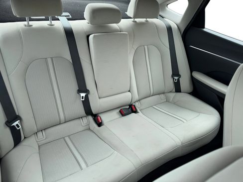 Used 2022 Hyundai Sonata SEL image 17