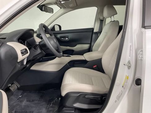 Used 2027 Honda HR-V LX image 18