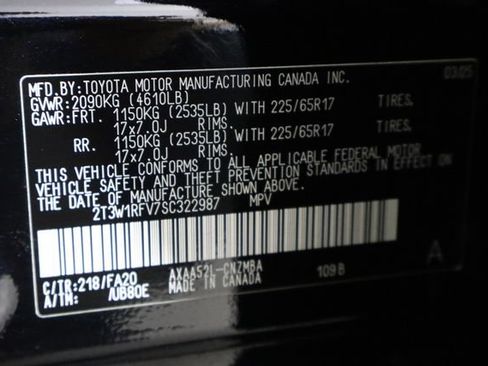 Used 2025 Toyota RAV4 XLE FWD image 34