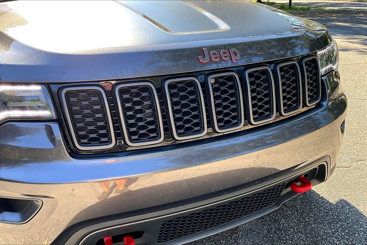 Used 2019 Jeep Grand Cherokee Trailhawk w/ Trailhawk Luxury Group AWD/4WD image 33