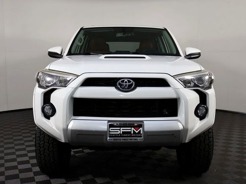 Used 2014 Toyota 4Runner Trail AWD/4WD image 4