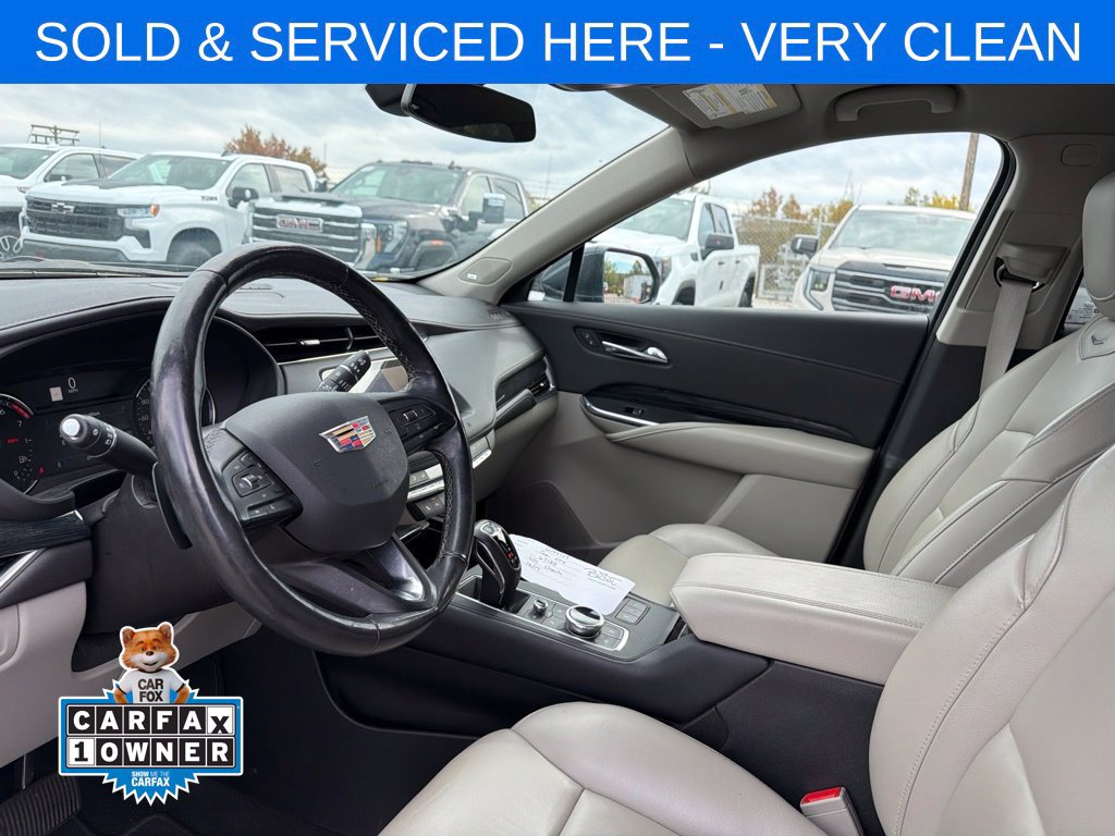 Used 2019 Cadillac XT4 Premium Luxury w/ Cold Weather Package FWD image 17