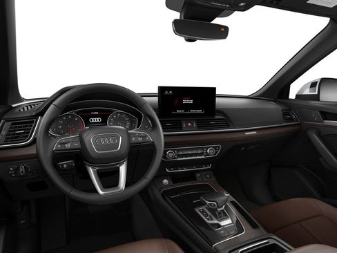Certified 2023 Audi Q5 2.0T Premium w/ Convenience Package AWD/4WD image 3