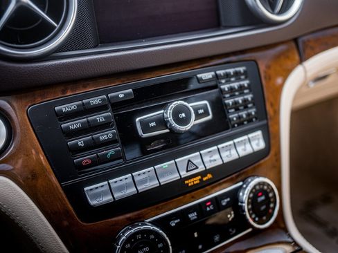 Used 2013 Mercedes-Benz SL 63 AMG image 24