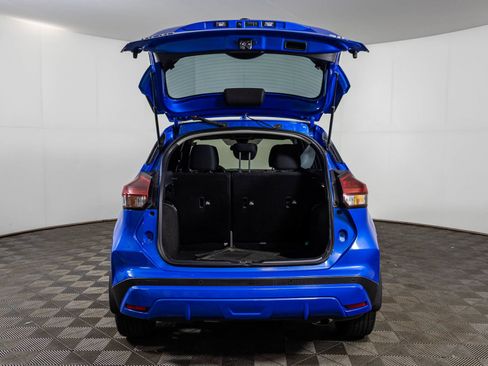 Used 2023 Nissan Kicks SR FWD image 37